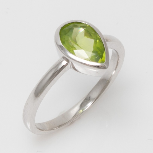[J2022-RNG-2025] 14K W/G Bezel-Set 1.48ct Pear-Shaped Peridot Ring