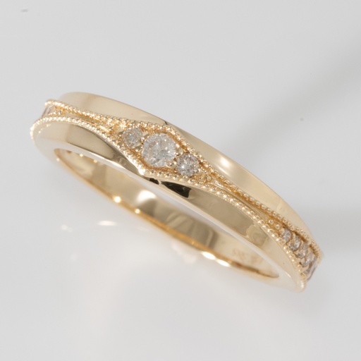 [J2022-RNG-2027] 14K Y/G 0.23ctw Diamond and Milgrain Band